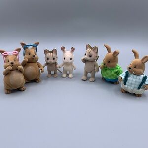 Li'l Woodzeez Cottonball Rabbit Family Figurines Calico Critters Cat Rabbit
